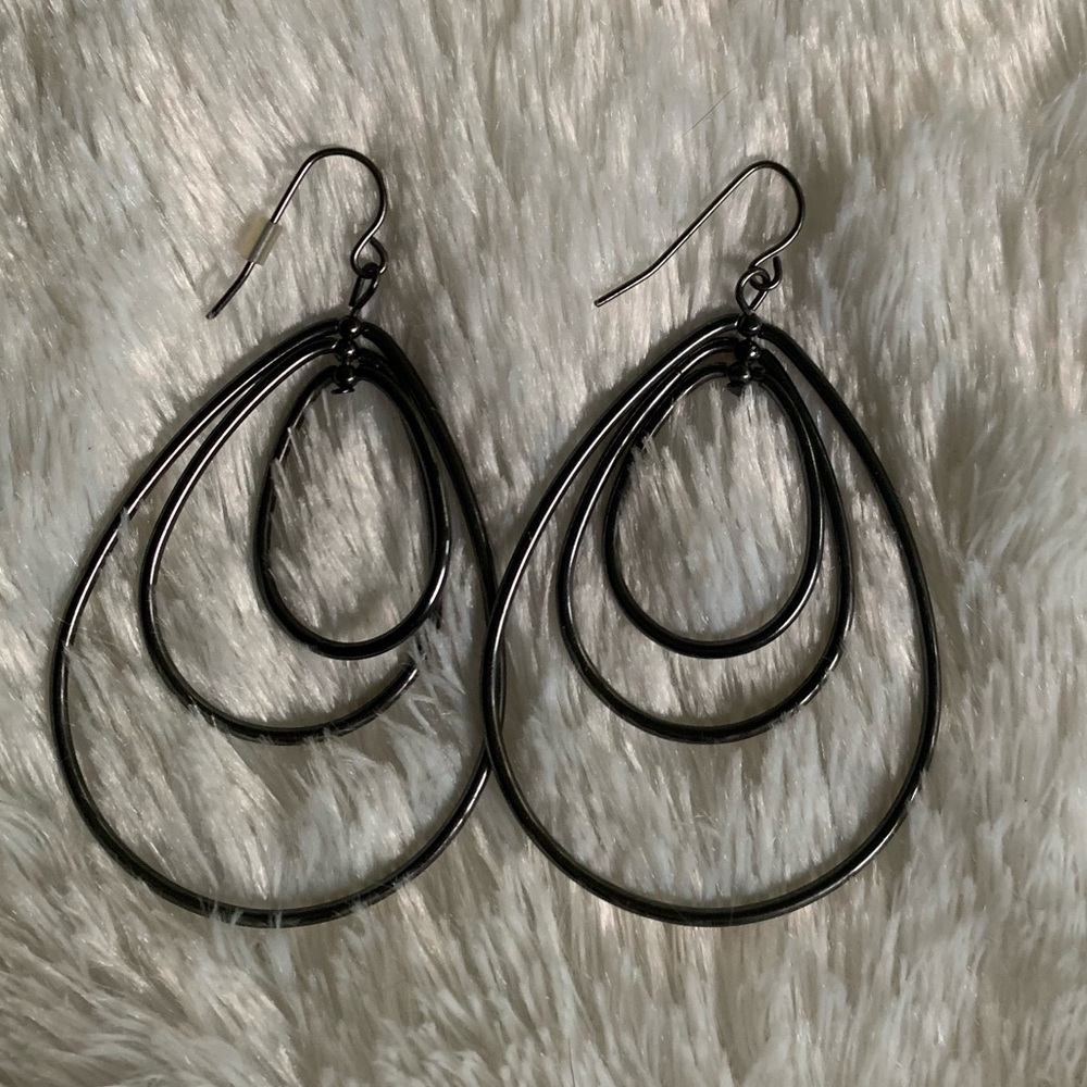 Hematite 3 raindrop  earrings